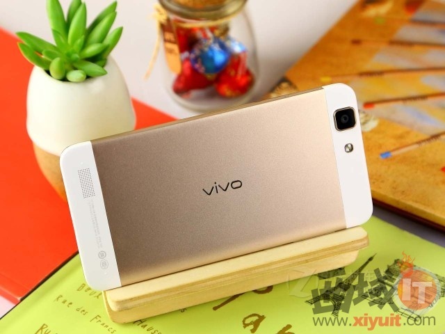 vivo(vivo)X3t移動(dòng)3G手機(jī)特色介紹評(píng)測(cè)