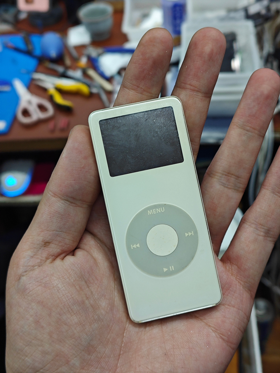 第一代iPodtouch拆解_蘋果MID_MP3評(píng)測(cè)